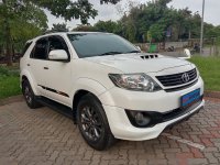 Toyota: Fortuner TRD Sportivo AT 2014 (WhatsApp Image 2021-12-15 at 1.45.51 PM (1).jpeg)